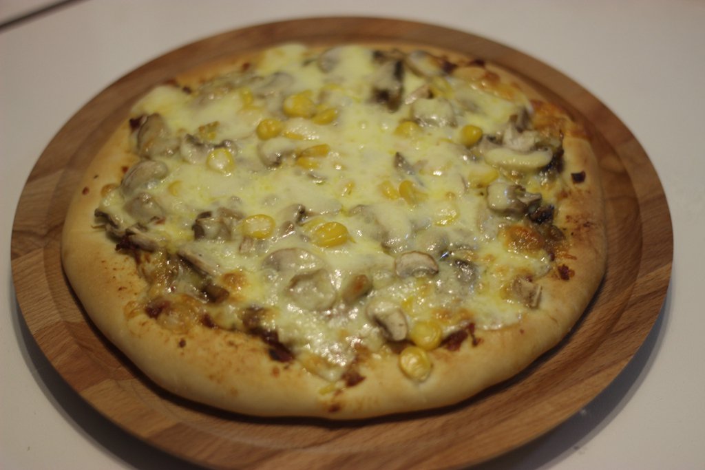 黑胡椒鸡肉菌菇披萨