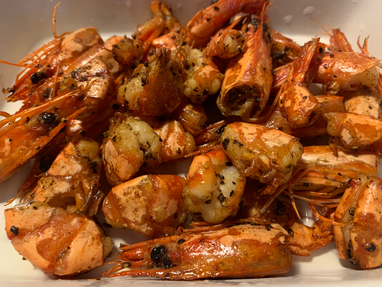 懒人版“胡椒虾”，没有秘诀没有特别调料超简单超好味而且适合宴客