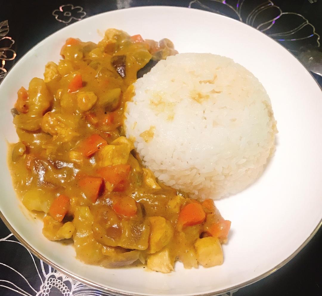 咖喱鸡肉饭
