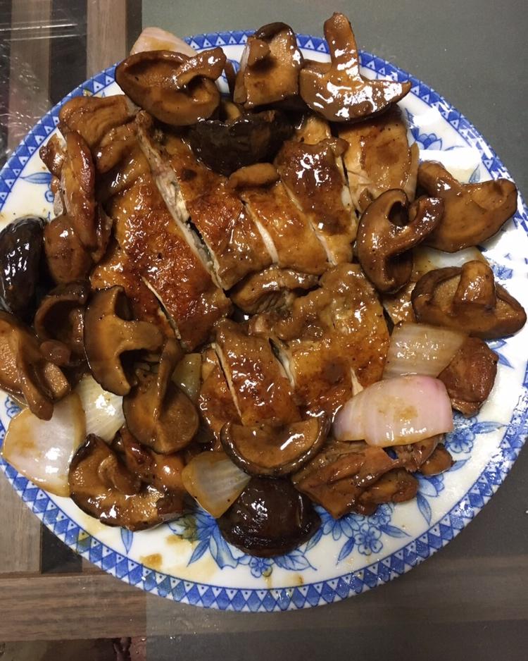 黑椒鸡腿饭