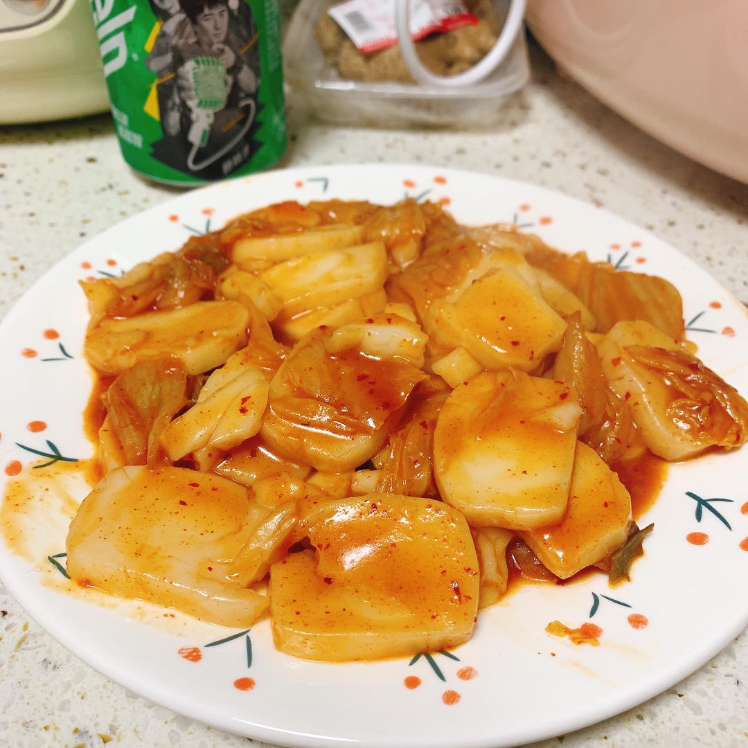 酸甜辣白菜炒年糕&鱼饼