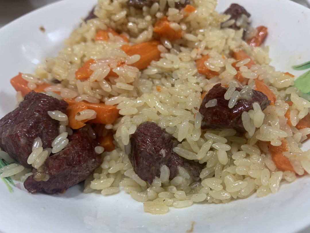 新疆抓饭，熏马肉抓饭电饭锅版简单快捷
