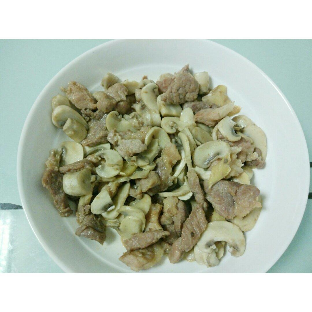 蘑菇炒肉片