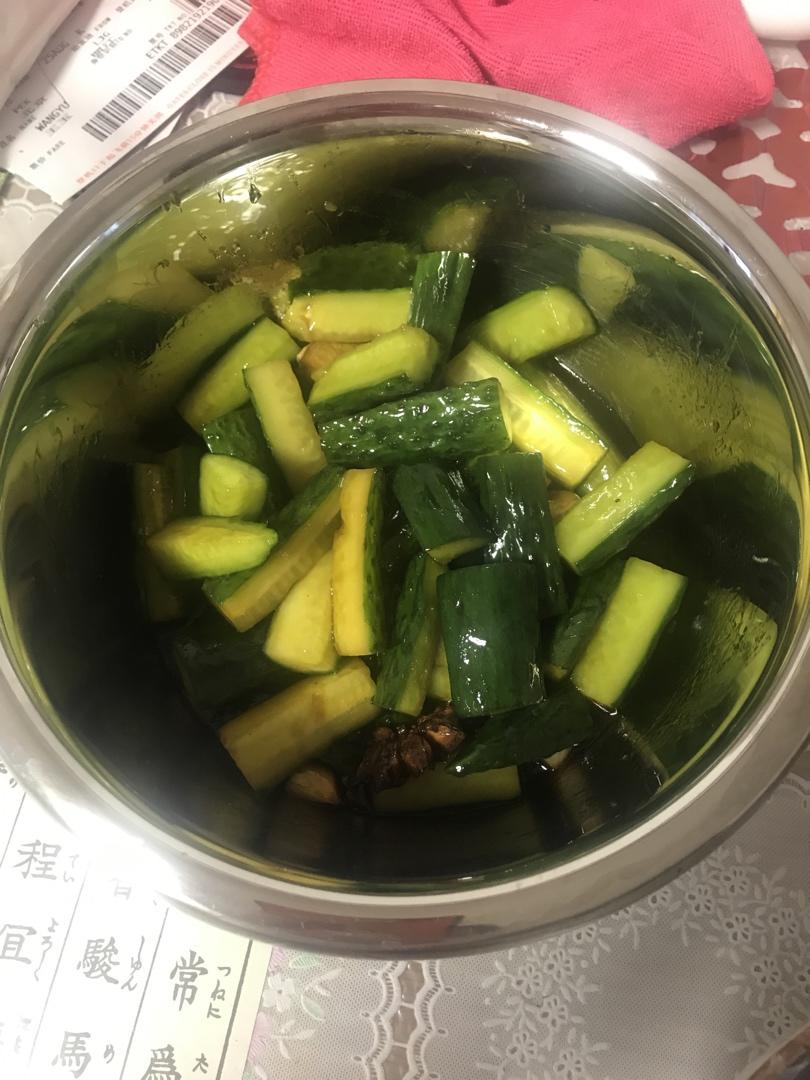 超好吃，超简单，超下饭❗酸辣开胃的腌黄瓜。