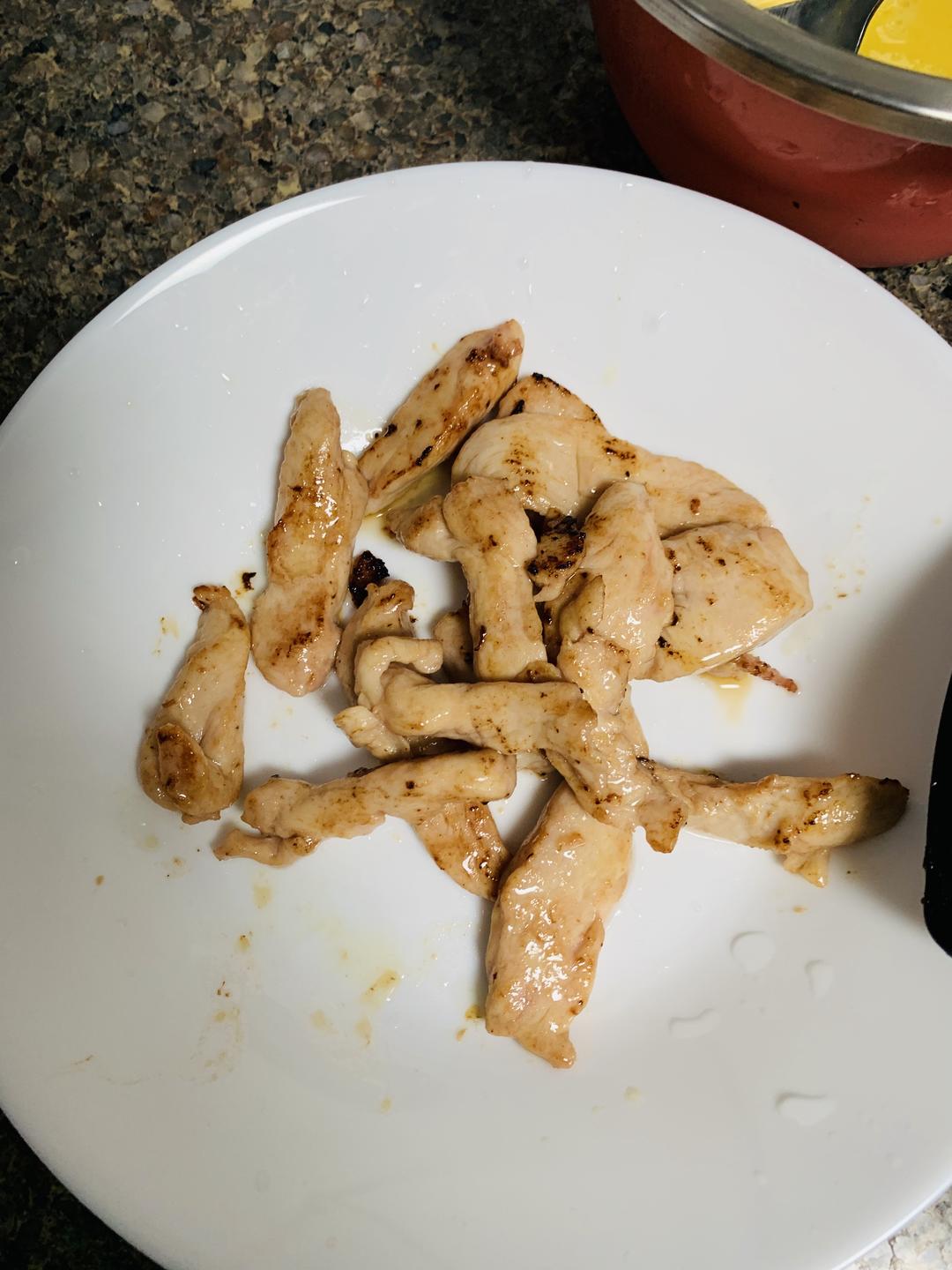 鸡胸肉叉烧酱的做法