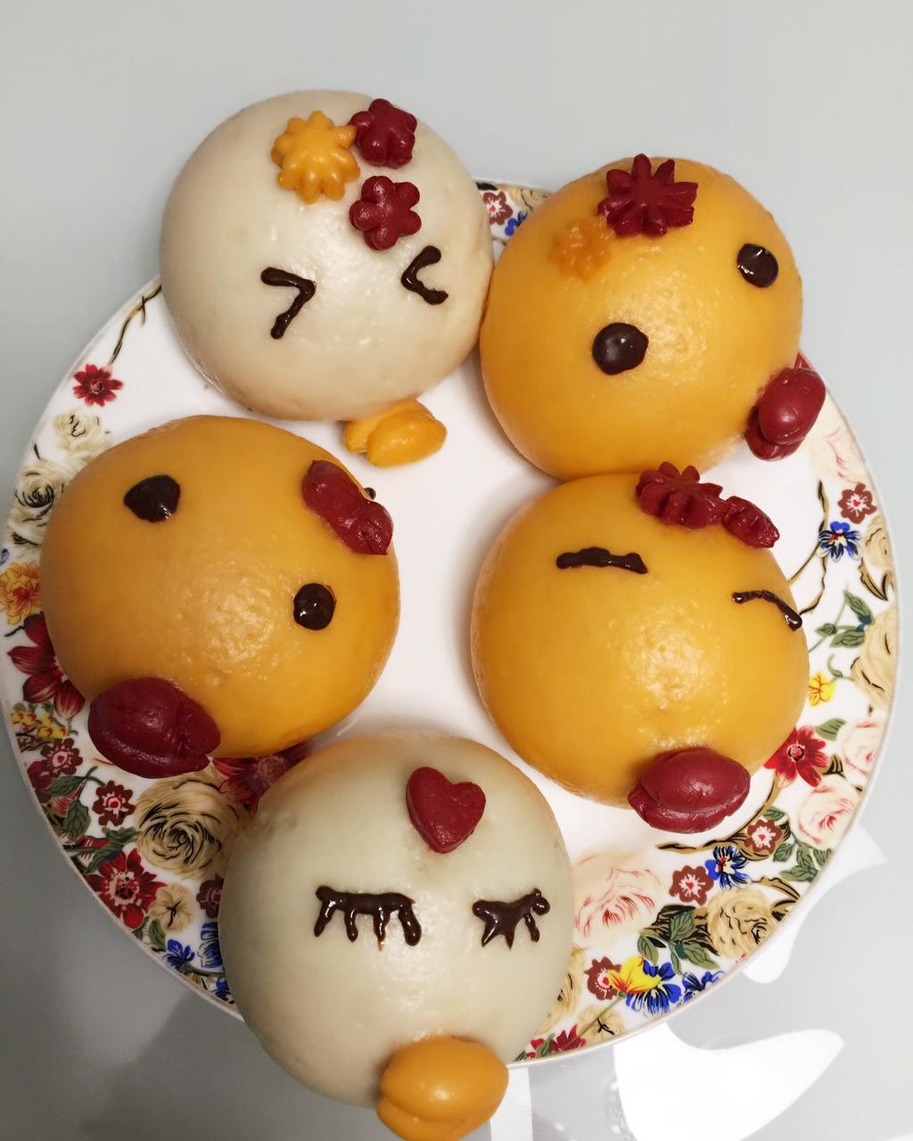 可月里做的小鸡馒头