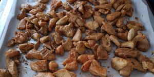 低脂减肥好吃的味椒盐鸡胸肉的做法 步骤3