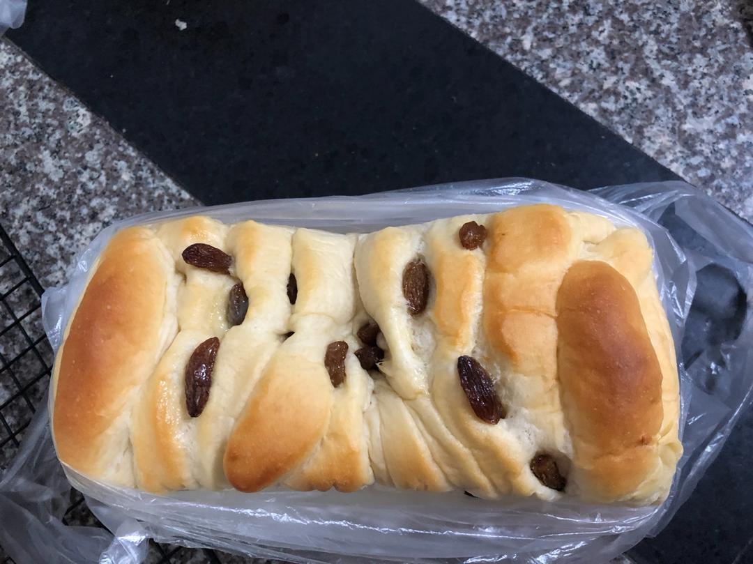 手撕蔓越莓炼乳吐司