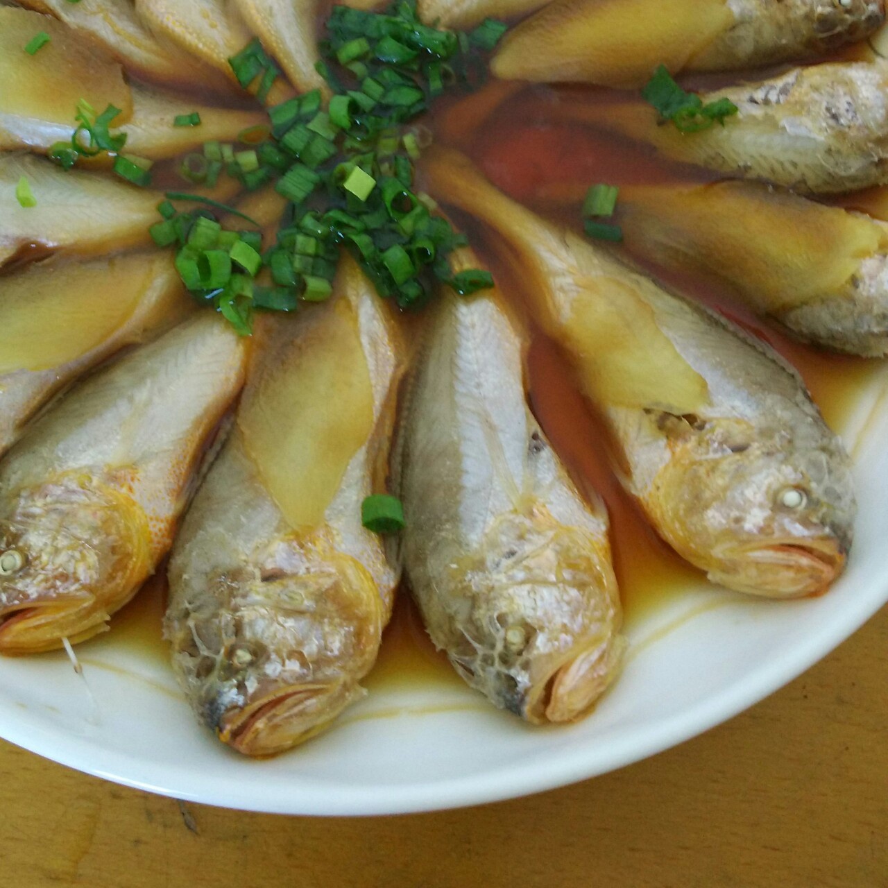 大眼睛图图妈咪做的清蒸小梅鱼