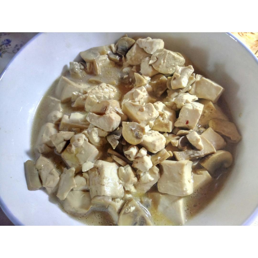 蘑菇烩豆腐