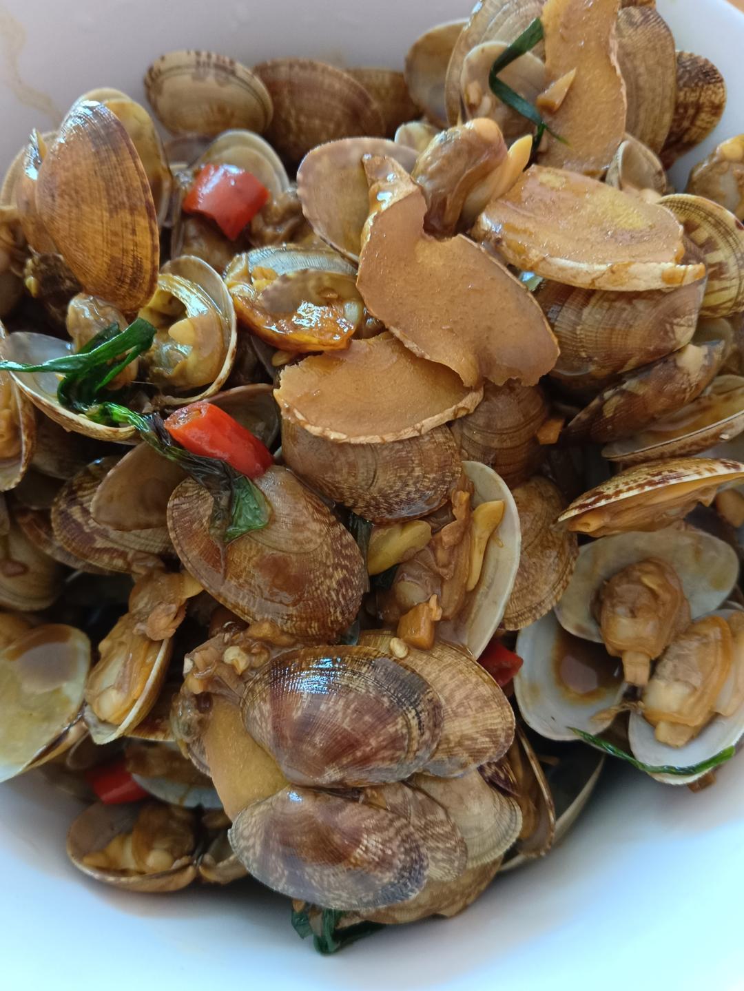 爆炒花甲（保留鲜味，不焯水的做法）