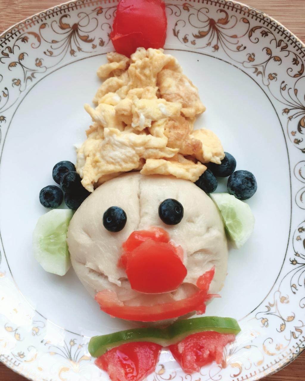 小丑趣味早餐