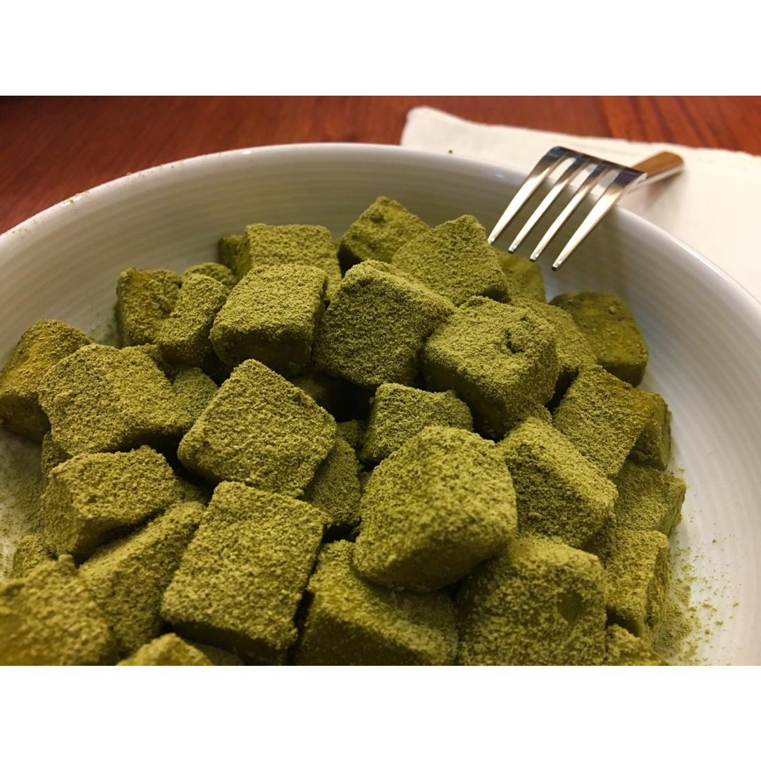 完胜85度C牛奶椰丝小方