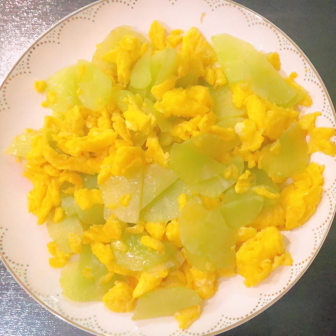 莴笋炒鸡蛋