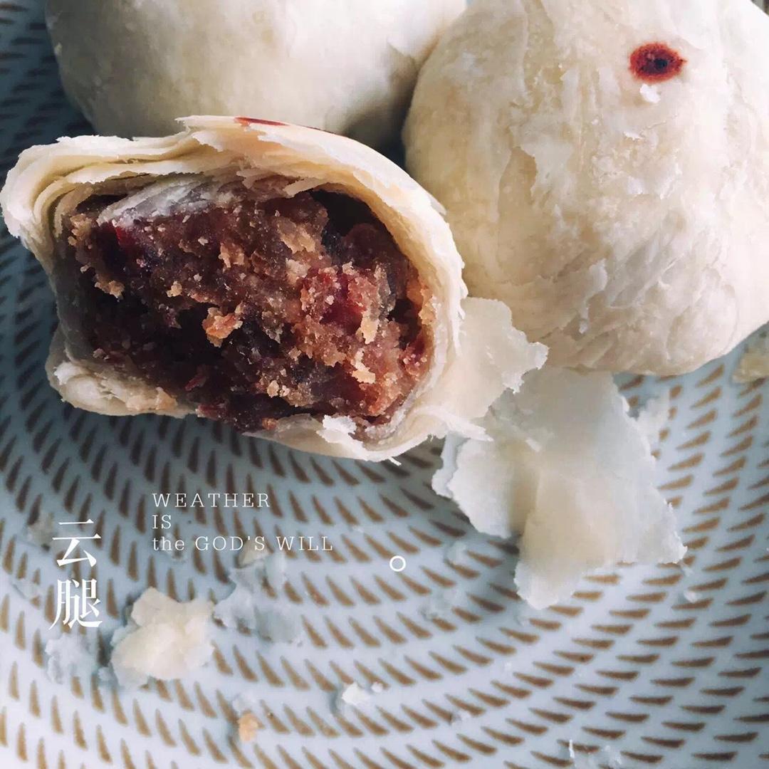 白酥皮云腿月饼