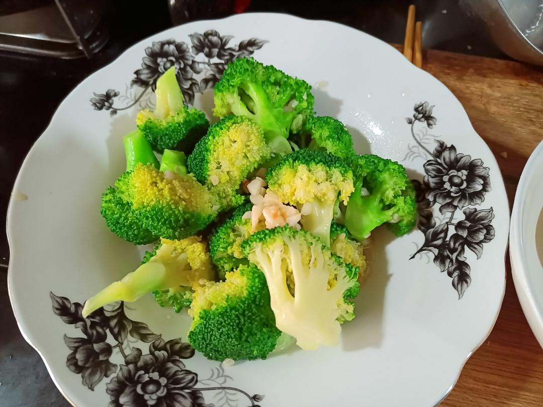 蒜蓉西兰花