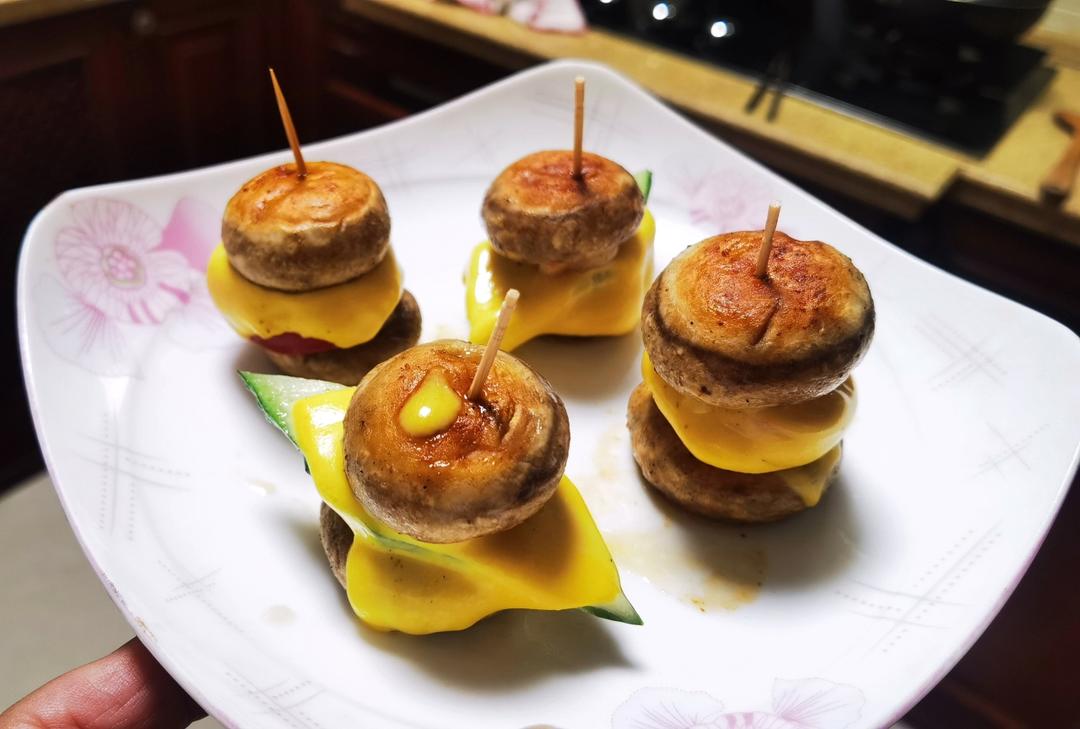 天❗️巨好吃❗️一口爆汁❗️可可爱爱口蘑小汉堡