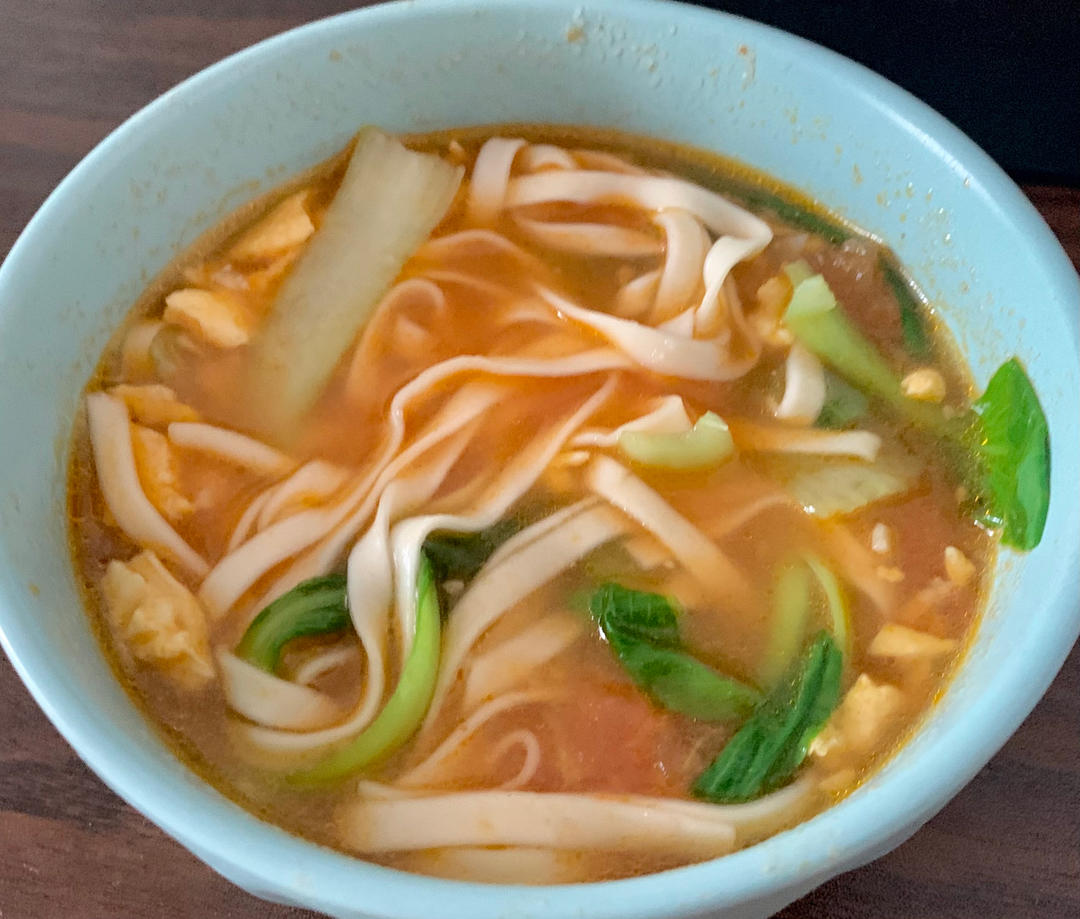 恨不得抱着锅舔的番茄鸡蛋面