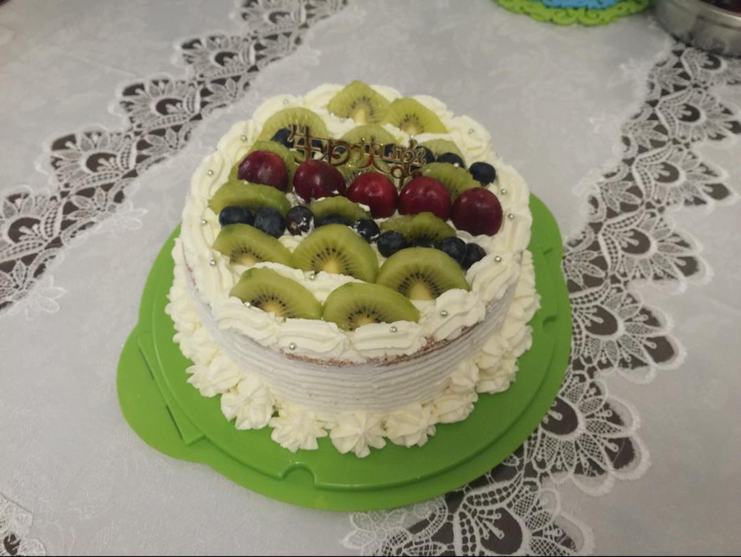 简单好做的8寸戚风蛋糕