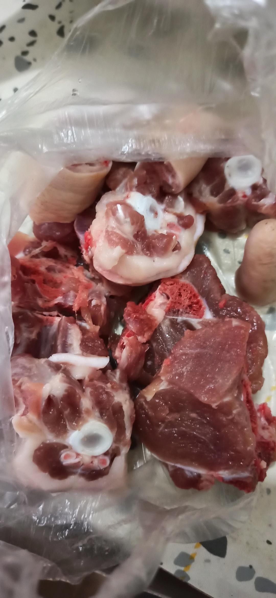 猪尾巴黑豆汤