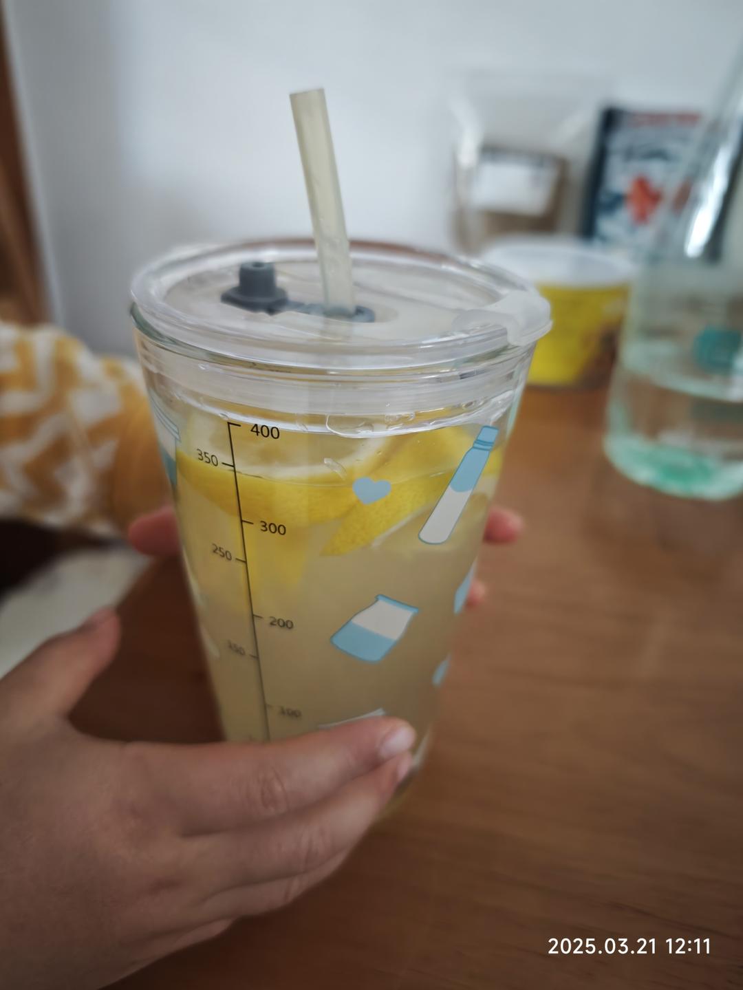 柠檬蜂蜜水