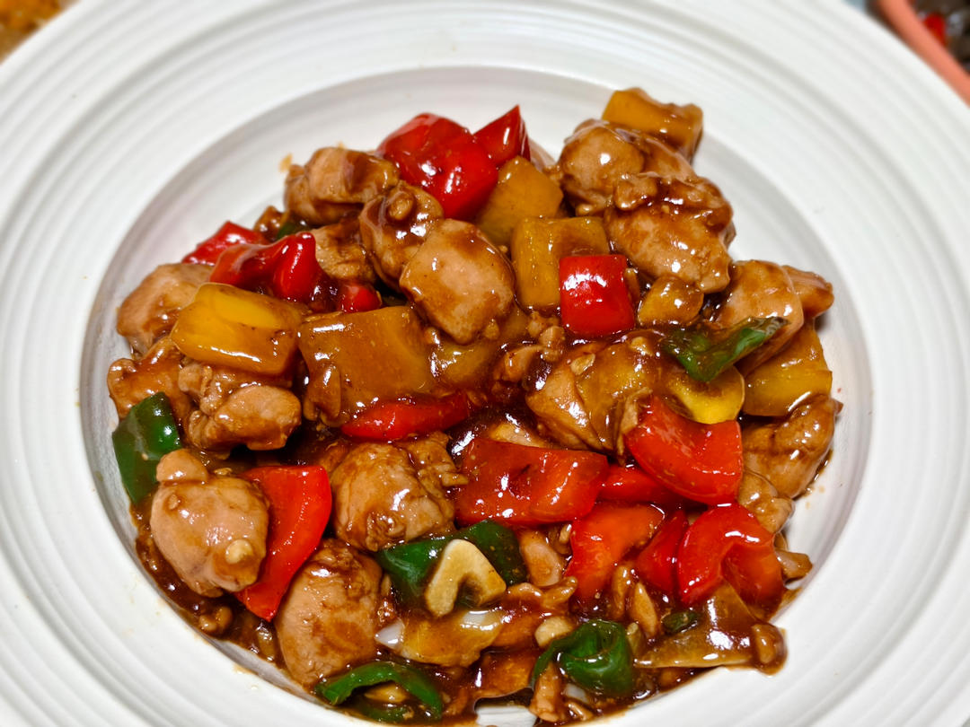 补维c的大菜-五彩缤纷彩椒青椒炒鸡腿肉