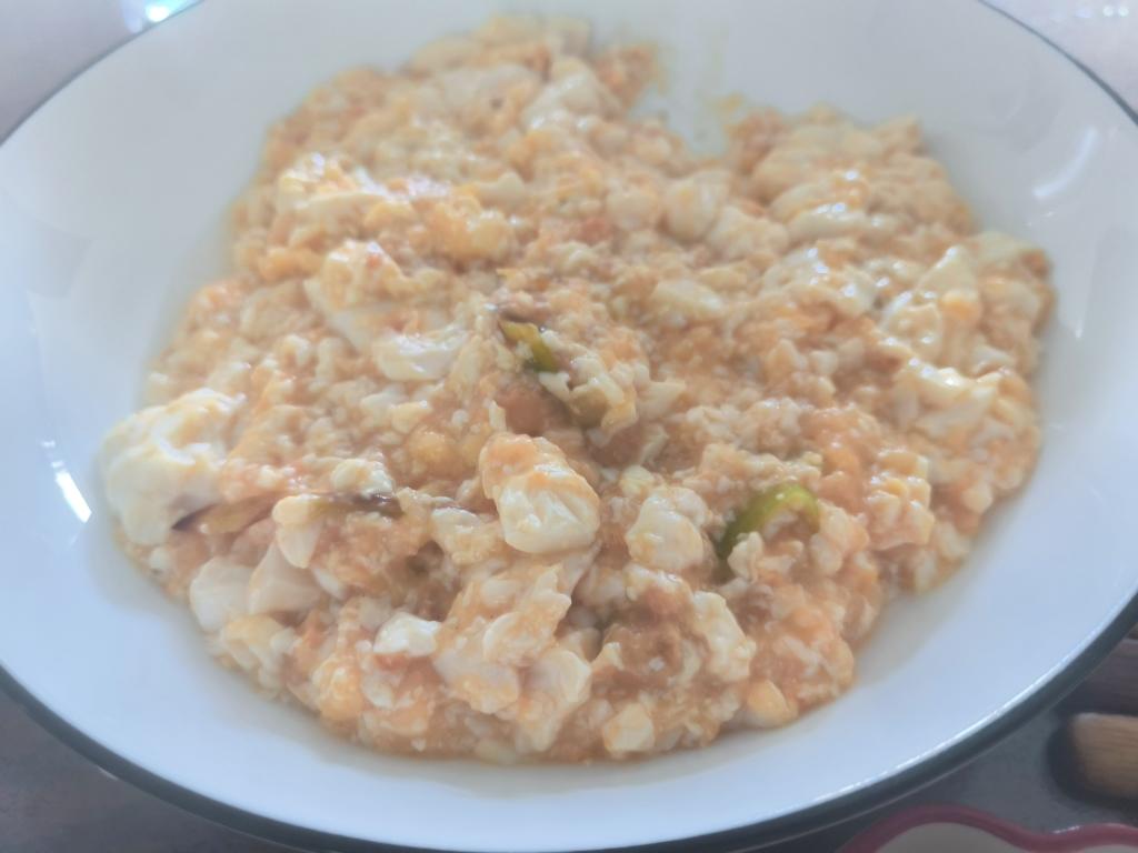 咸蛋黄烧豆腐——懒人必备快手菜，平民版蟹粉豆腐