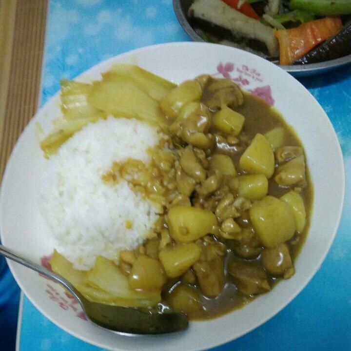 咖喱鸡肉饭