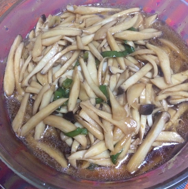 青椒素炒杏鲍菇