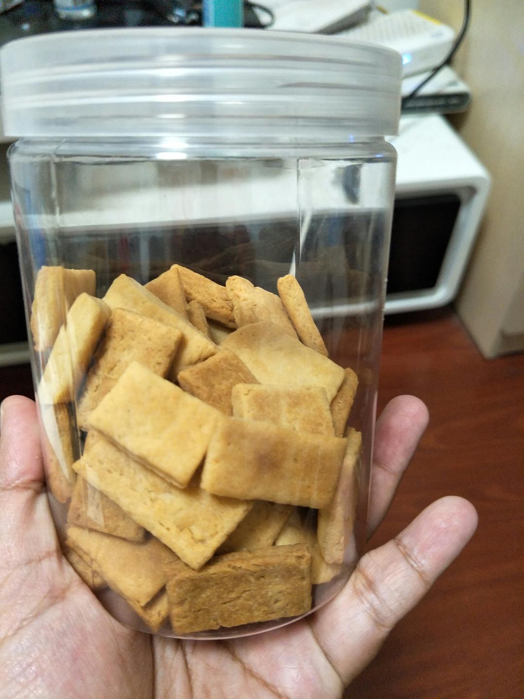 牛奶方块小饼干