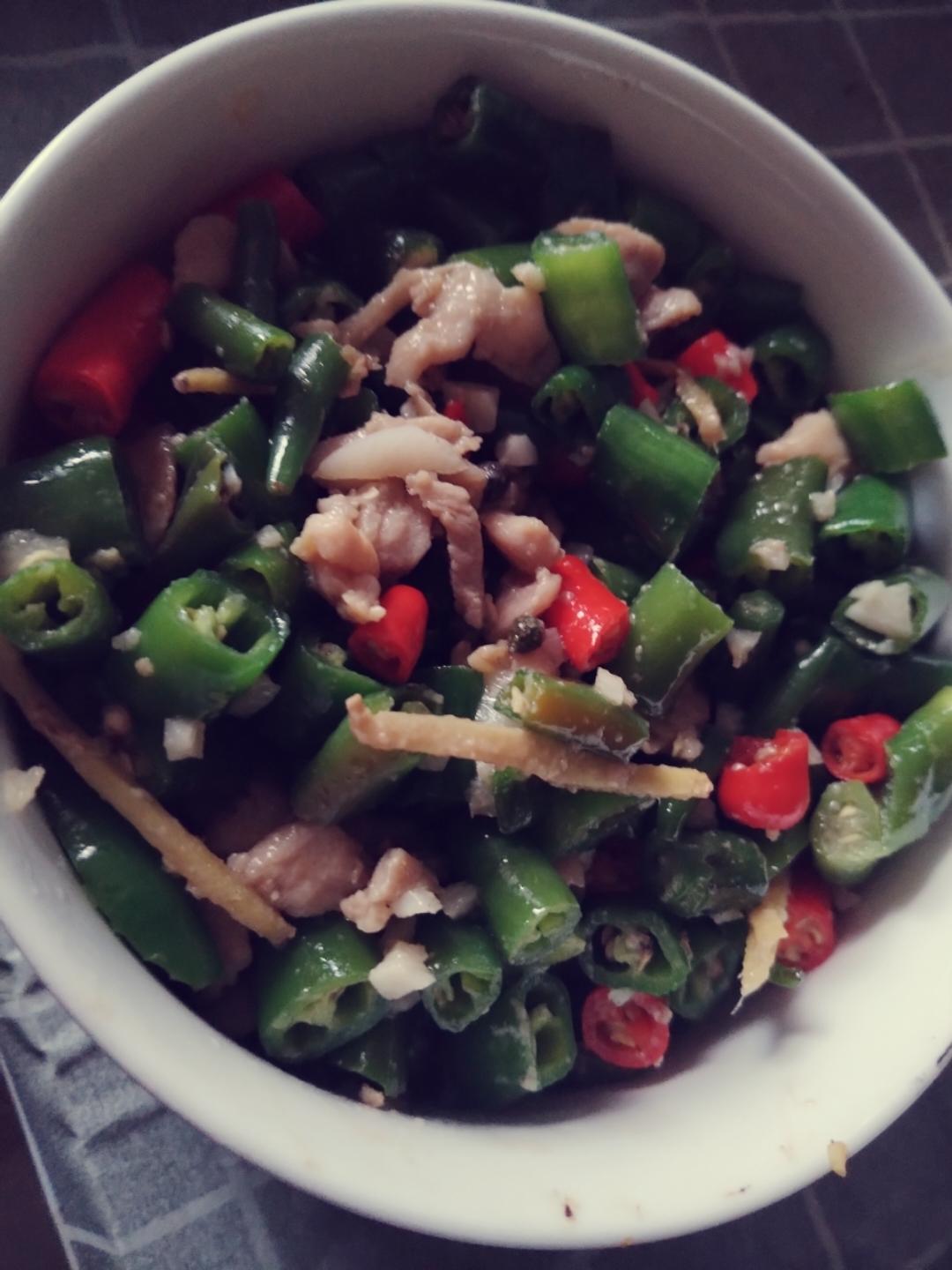 双椒鸡腿丁