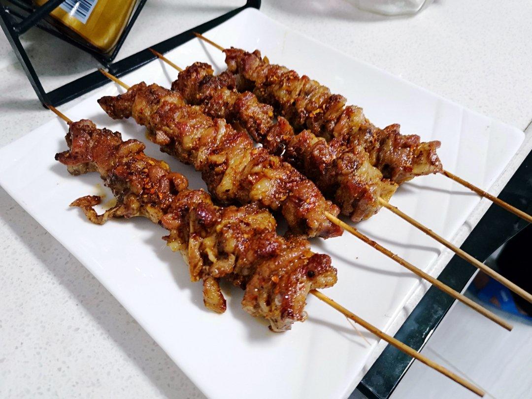 羊肉串用家里烤箱烤出明火烧烤的味道！