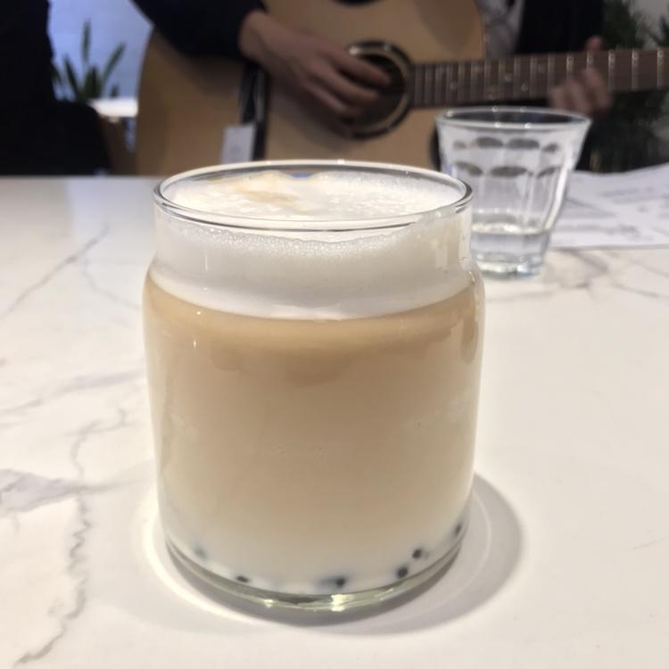 奶泡珍珠奶茶