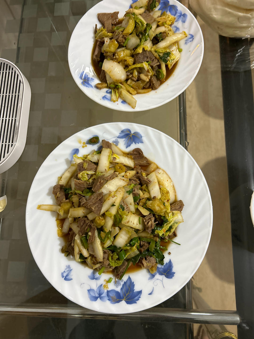 下饭神器又来了，试试这道白菜梗炒牛肉！！