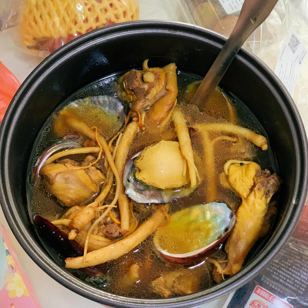 鲜人参鲍鱼鸡汤