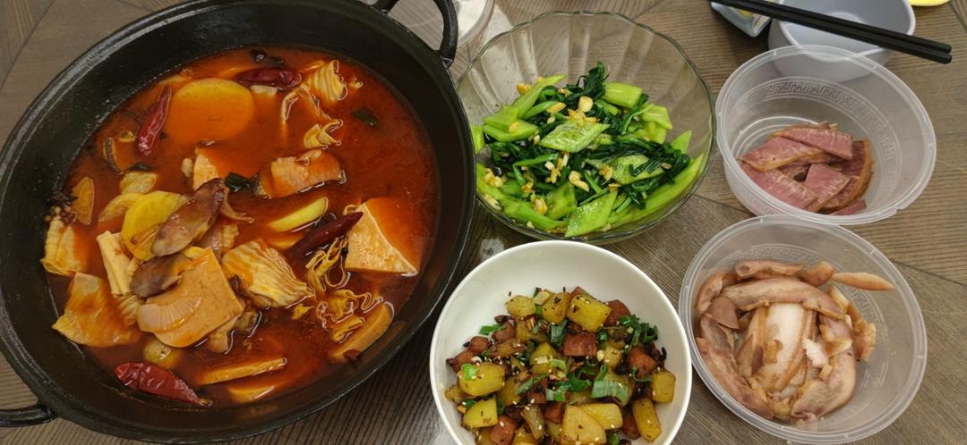 孜然土豆午餐肉