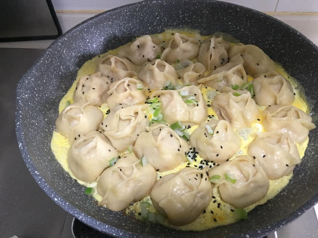 蝴蝶抱蛋煎饺（蝴蝶花样煎饺包法解析）