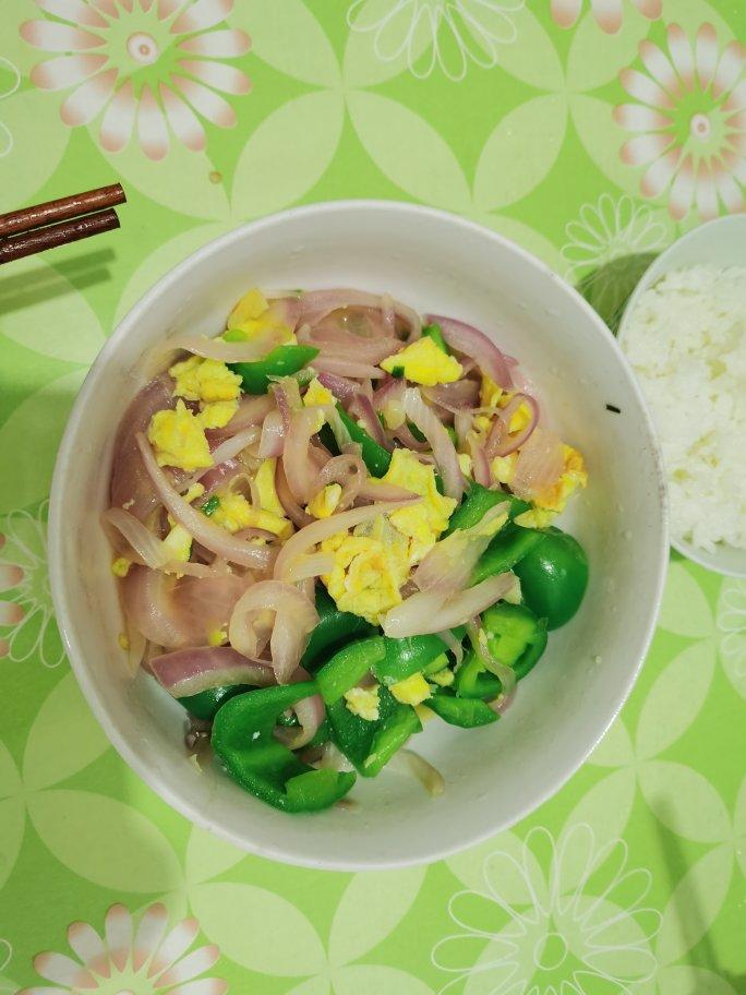 洋葱青椒鸡蛋