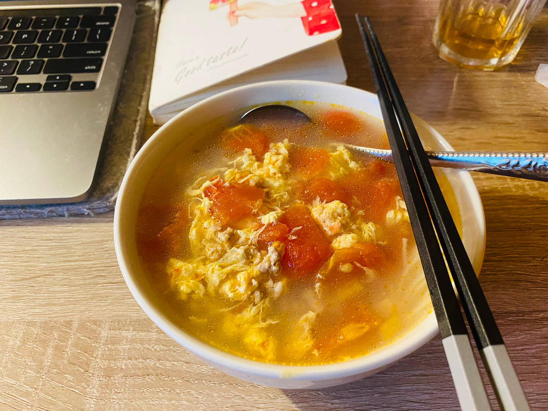 【跟我做不会错】简单又好喝的西红柿鸡蛋汤，家常又营养哦