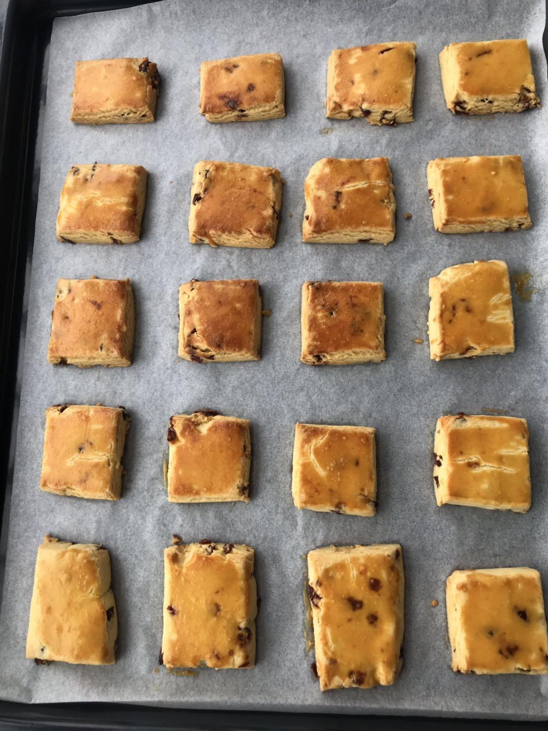 蔓越莓(葡萄)奶酥  适合给孩子的少糖配方😉