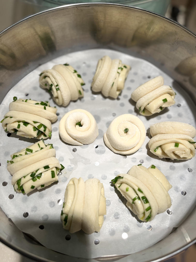 传统的葱油花卷