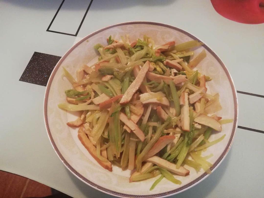 芹菜牛肉丝