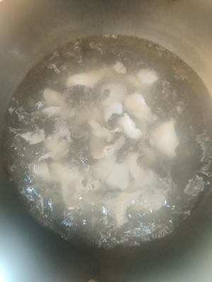 藤椒油泼鳜鱼的做法 步骤4