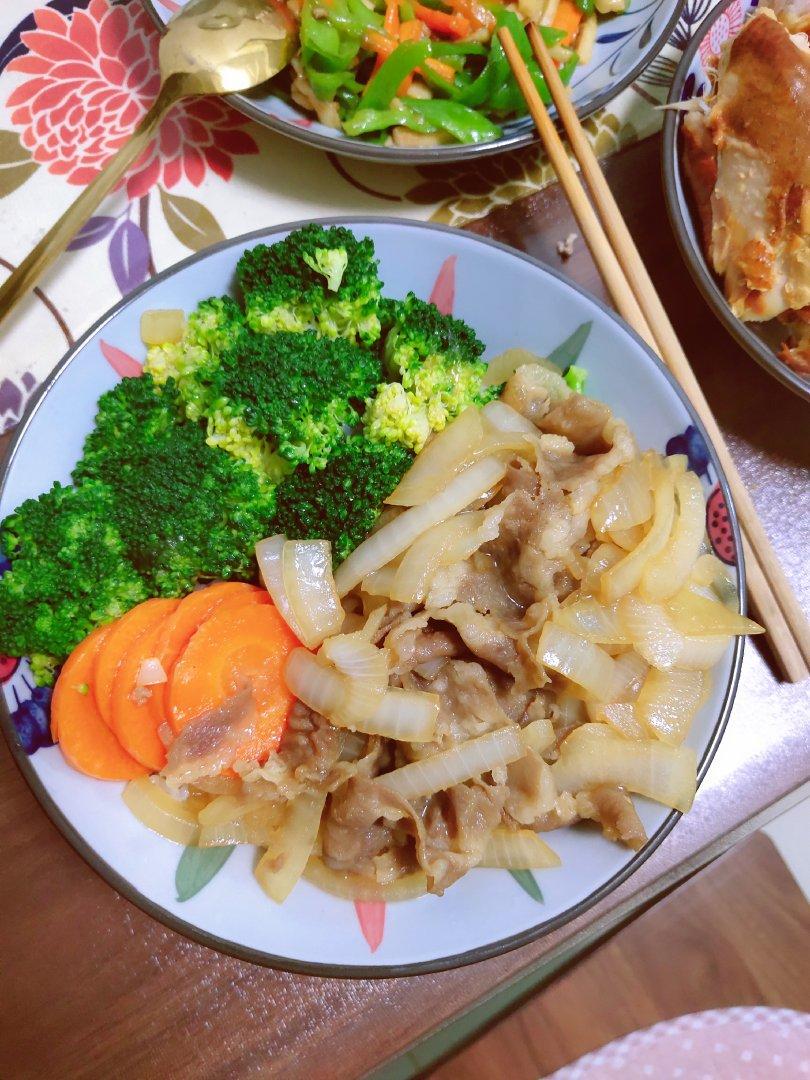 肥牛饭