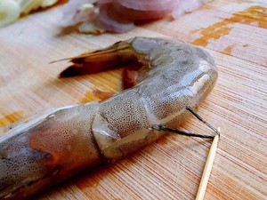 海参西红柿虾仁疙瘩汤提高免疫力的做法 步骤2