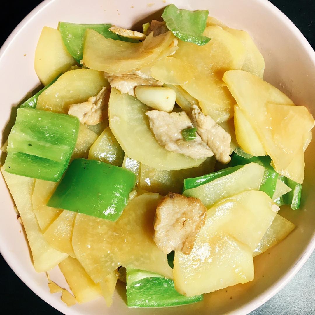 肉炒青椒土豆片