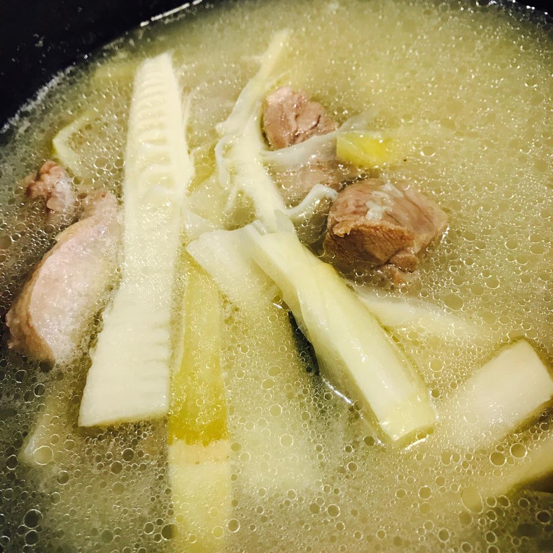 跪下叫爹做的扁尖老鸭汤