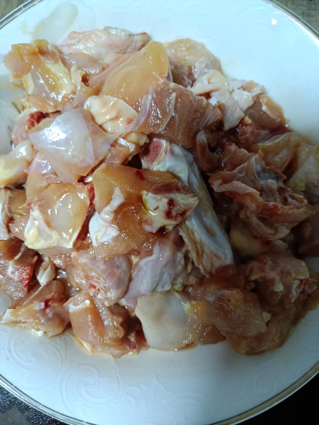 泰式咖喱鸡肉炖土豆萝卜【1月北鼎珐琅锅食谱】