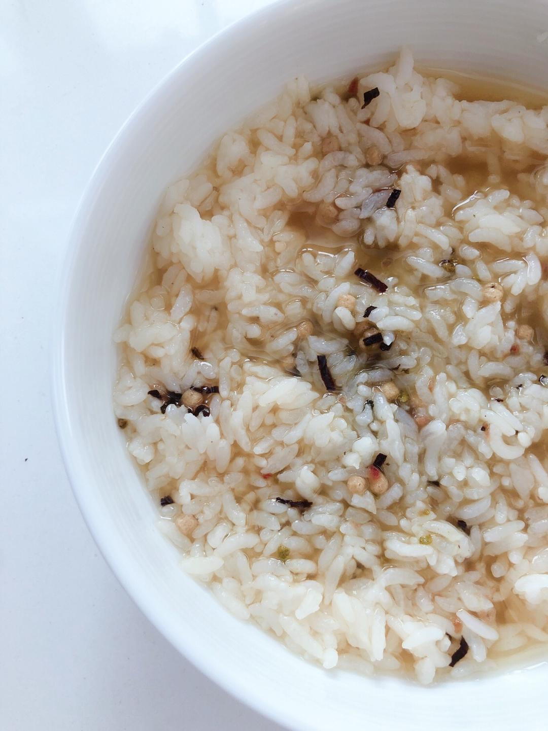 简易版茶泡饭的做法