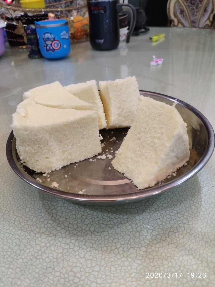 不用烤箱的大米粉duang duang蛋糕，蒸的好吃不上火！